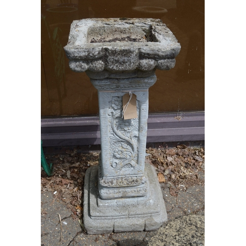 10 - A large reconstituted stone bird bath.