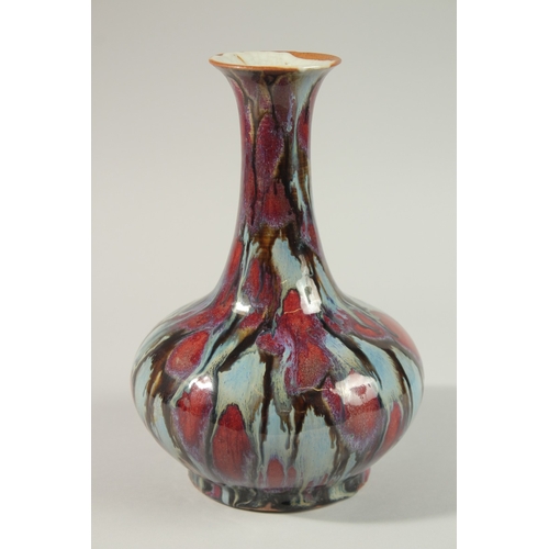 1 - A FINE CHINESE FLAMBE GLAZE PORCELAIN VASE, 28.5cm high.