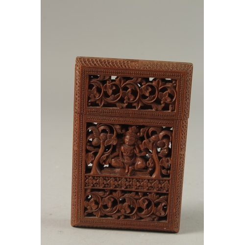 118 - A VERY FINE 19TH CENTURY ANGLO INDIAN MYSORE OPENWORKED SANDELWOOD CARD CASE, 12.5cm x 8cm.