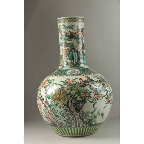 6 - A VERY LARGE CHINESE FAMILLE VERTE PORCELAIN BULBOUS VASE, painted with various exotic birds and nat... 