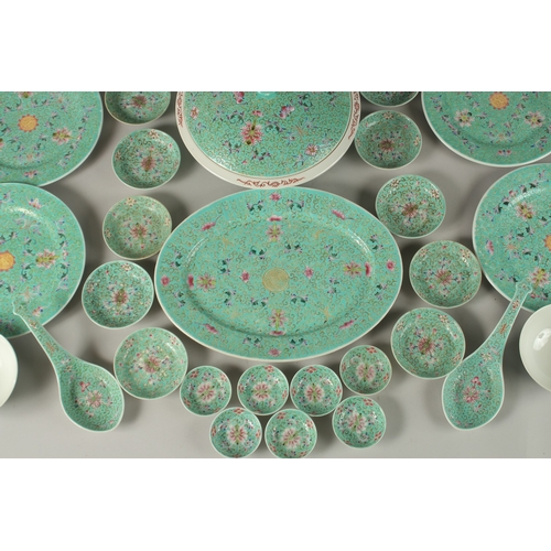 8 - A CHINESE TURQUOISE FAMILLE ROSE MUN SHOU PORCELAIN DINNER SERVICE, with character marks to base, co... 