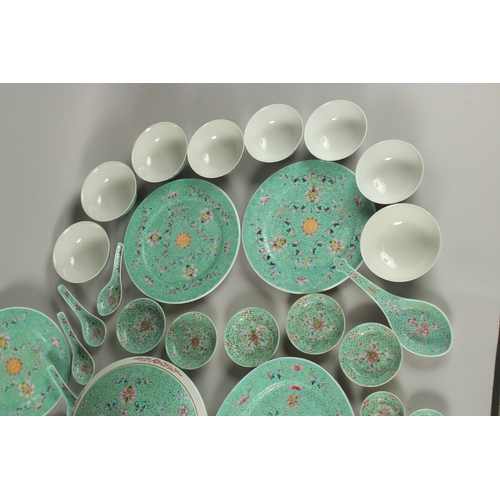 8 - A CHINESE TURQUOISE FAMILLE ROSE MUN SHOU PORCELAIN DINNER SERVICE, with character marks to base, co... 