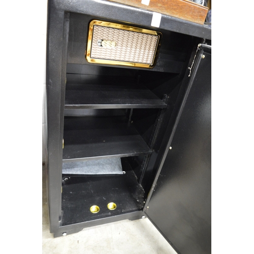 170 - A large floor standing safe.