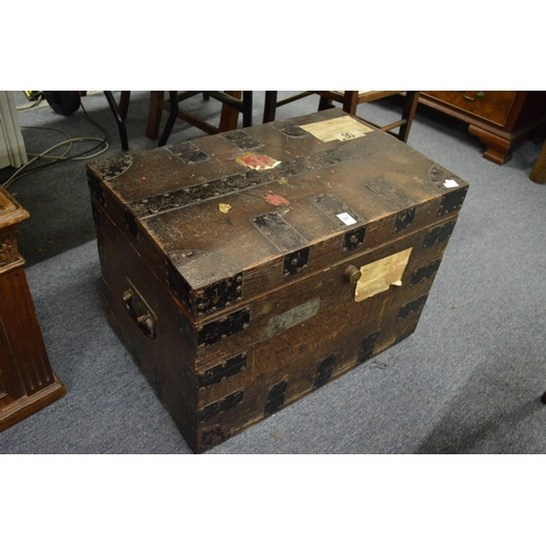 285 - A metal bound oak silver chest. Labelled 'From W. T. Copeland & SOns Ltd, To : R. Spencer. C. Copela... 