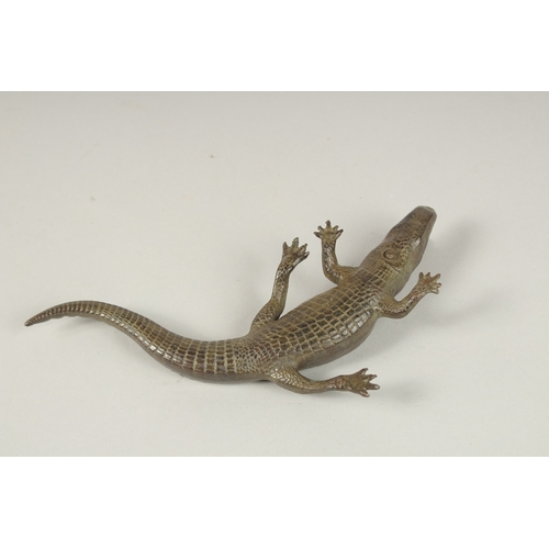 107 - A JAPANESE BRONZE CROCODILE. 18cms long.