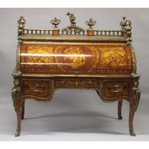 14 - A LOUIS XV CYLINDER BUREAU DE ROI 