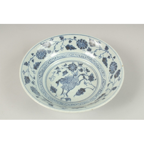 93 - A CHINESE BLUE AND WHITE CIRCULAR BOWL. 19cms diameter.