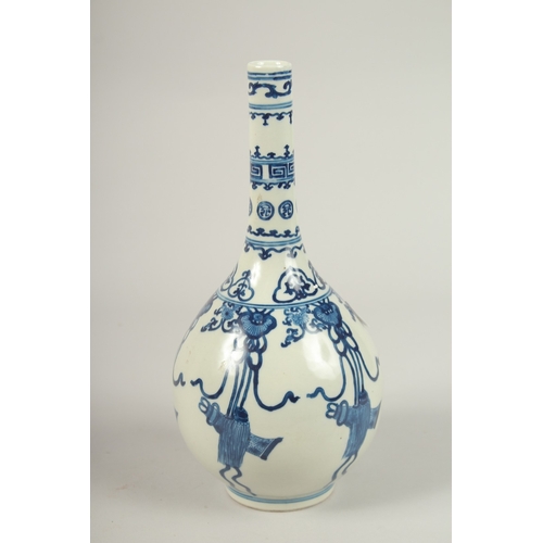 96 - A CHINESE BLUE AND WHITE STRAIGHT NECK VASE.