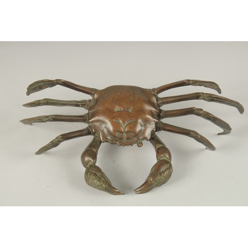 98 - A LARGE JAPANESE BRONZE CRAB. 24cms wide.