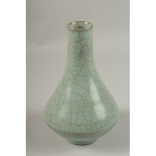 1014 - A CHINESE CELADON CRACKLE GLAZE PORCELAIN VASE, in original wooden box, vase 24cm high.