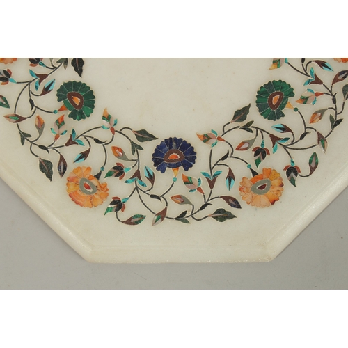 121 - A 19TH-20TH CENTURY INDIAN AGRA INLAID PIETRA DURA MARBLE TABLE TOP, inlaid with mother of pearl, la... 