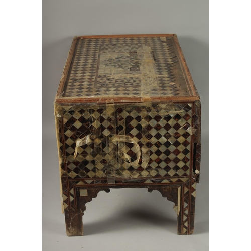 171 - A 17TH CENTURY ISLAMIC MOTHER OF PEARL INLAID QURAN CASKET, with geometric pattern, the front fitted... 