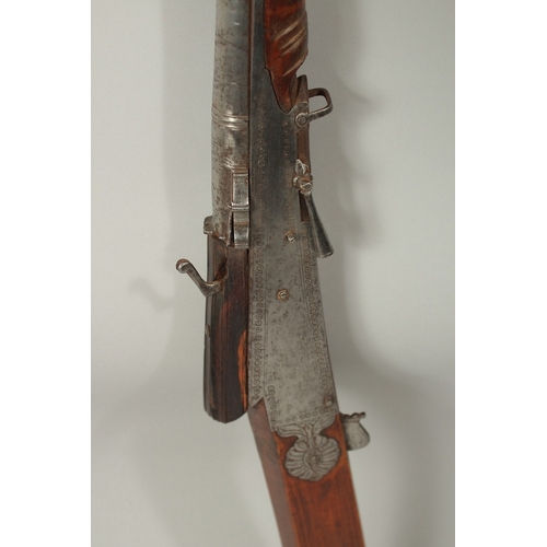 222 - A FINE 18-19TH CENTURY MUGHAL INDIAN MATCHLOCK RIFLE. 155cm long.