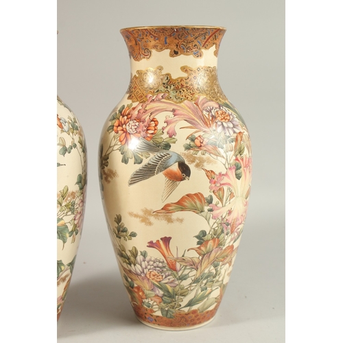 287 - A LARGE PAIR OF JAPANESE SATSUMA VASES, possibly by Kyoto Kinkozan, painted with birds and flora, ea... 