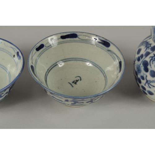 3 - THREE CHINESE BLUE AND WHITE BOWLS, together with a pair of gourd vases -one with missing lid, (af).