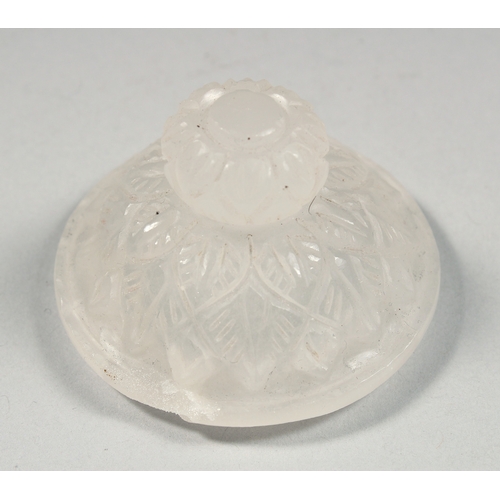 321 - AN 18TH CENTURY INDIAN MUGHAL CARVED WHITE JADE LIDDED BOWL, carved with foliate motifs and petal fo... 