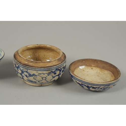 5 - A PAIR OF CHINESE BLUE AND WHITE PORCELAIN CIRCULAR BOXES AND COVERS, together with a small bowl, (3... 