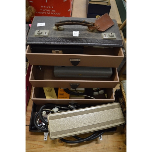 644 - A doctors case with instruments.