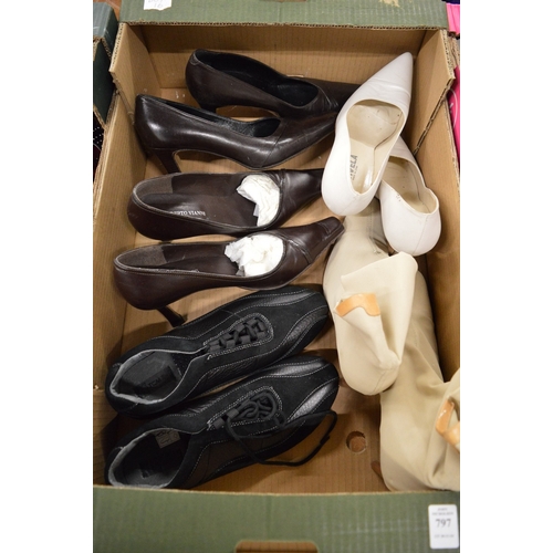 797 - Four pairs of ladies designer shoes and a pair of boots, size 6.