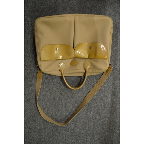 809 - A ladies Longchamp handbag.