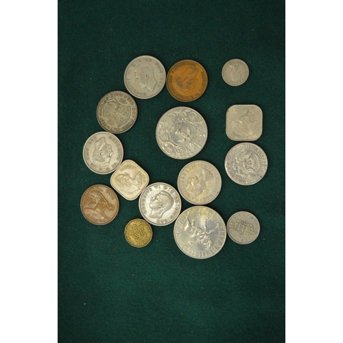 919 - A small group of coins, a cased drawing set and other items.