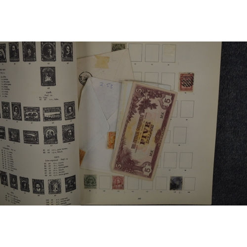 940 - A good collection of stamp albums with contents.