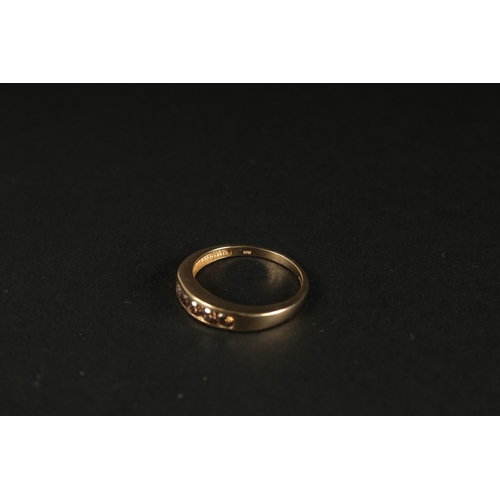 1018 - A 9CT YELLOW GOLD 5-STONE NATURAL CINNAMON DIAMOND RING, channel set. RBC diamonds 0.45ct approx.... 