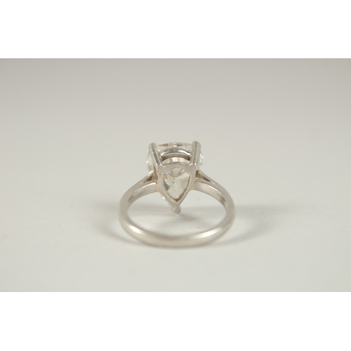 1054 - A SUPERB PEAR-SHAPED DIAMOND RING. APPROX. 5CTS, SET IN PLATINUM.