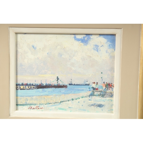 1252 - GEOFFREY CHATTEN (b. 1938) ENGLISH. Gorleston Beach and Pier. Signed. Oil on board. 8