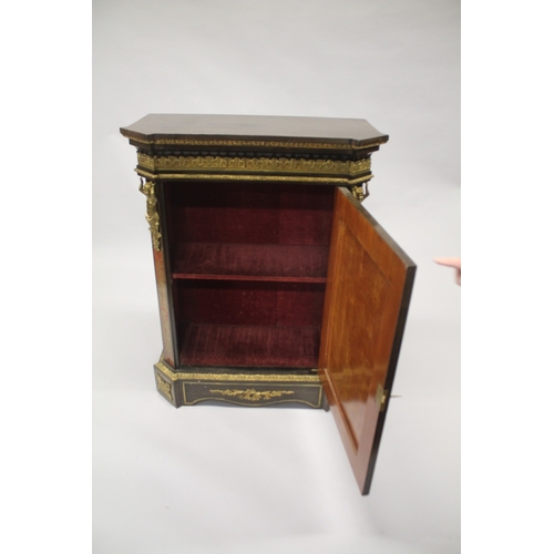 514 - A VERY GOOD VICTORIAN BOULLE INLAID CABINET with plain top and sides, the panel door to the front wi... 