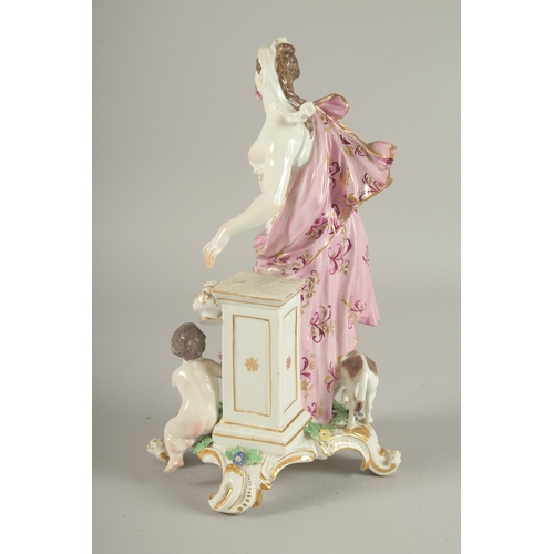 599 - A GOOD 19TH CENTURY MEISSEN PORCELAIN CLASSICAL FEMALE FIGURE standing beside a pillar with a small ... 