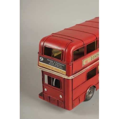 751 - A TIN PLATE LONDON BUS.