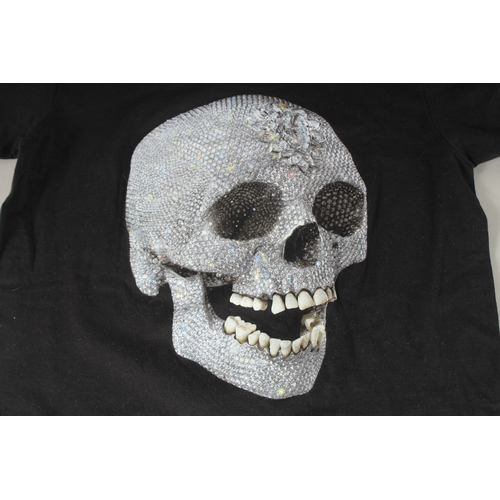 813 - A DAMIEN HIRST SKULL TEESHIRT.