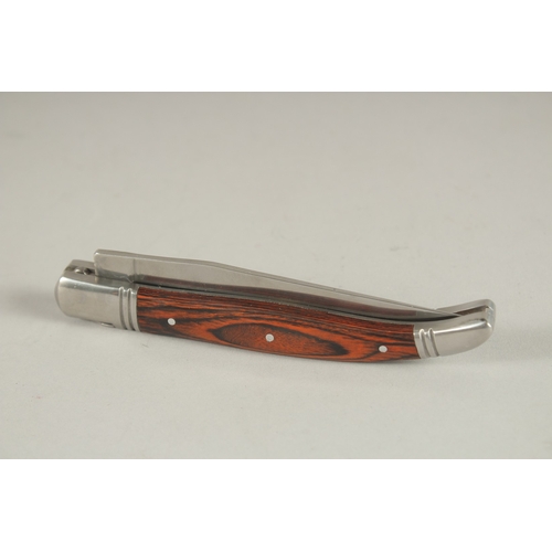 849 - A FOLDING KNIFE KNIFE.