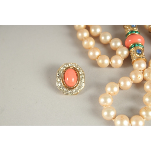 862 - A PEARL AND CORAL NECKLACE.