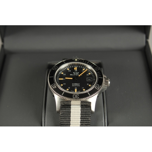 866 - A GLYCINE WATCH Combat Automatic.