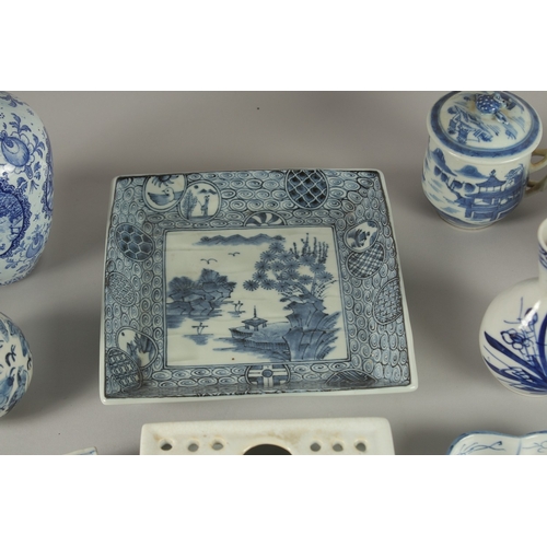 1 - A COLLECTION OF BLUE AND WHITE PORCELAIN ITEMS, (qty).