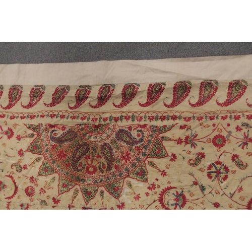 102 - A VERY FINE AND LARGE 17TH -18TH CENTURY MUGHAL INDIAN SILK EMBROIDERED FLOOR SPREAD TEXTILE.