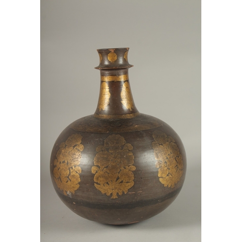 122 - A RARE LARGE 18TH-19TH CENTURY MUGHAL INDIAN PAINTED AND POLYCHROMED POTTERY BOTTLE, 33cm high.