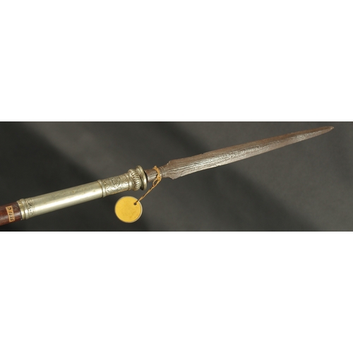 238 - A FINE 18TH-19TH CENTURY THAI OR MALAY SPEAR, with a fine white metal mounted watered steel blade, 2... 