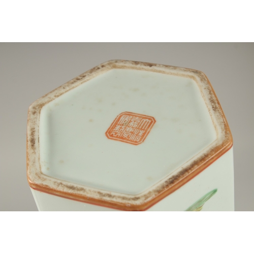 4 - A CHINESE CANTON PORCELAIN VASE AND HEXAGONAL PORCELAIN TEA CADDY, (2).