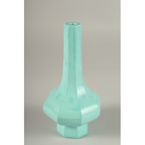 64 - A FINE CHINESE OCTAGONAL TURQUOISE PEKING GLASS BOTTLE VASE, 19cm high.