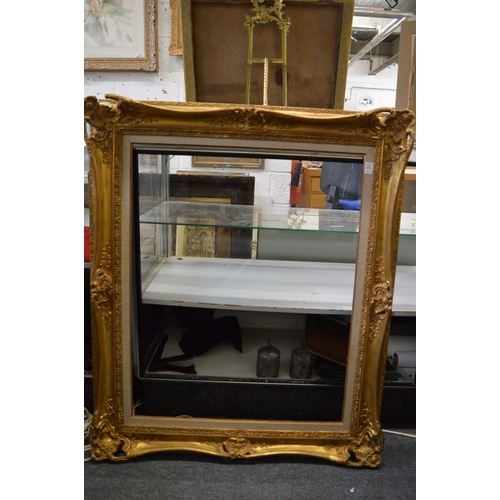 474 - Two gilt picture frames, rebate sizes 81cm x 65cm and 67cm x 47cm.