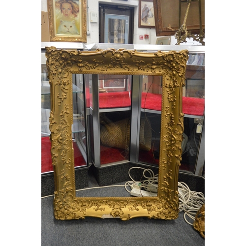 474 - Two gilt picture frames, rebate sizes 81cm x 65cm and 67cm x 47cm.