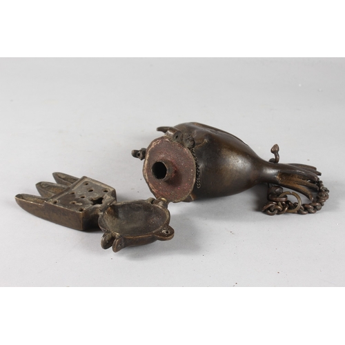 102 - A 19TH CENTURY INDIAN BRONZE CHICKEN SHAPE OIL LAMP, bronze 20cm wide.