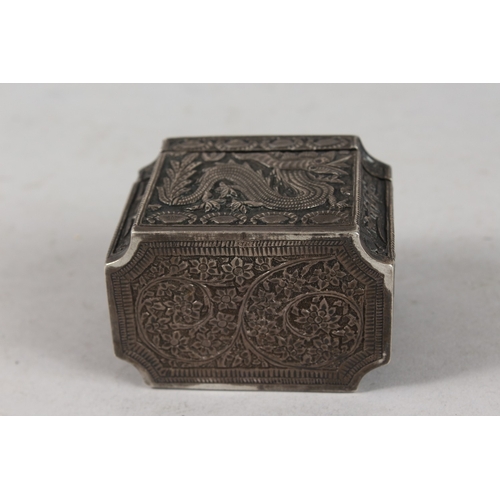 243 - A 19TH CENTURY CHINESE SILVER DRAGON BOX.