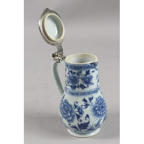 269 - A FINE CHINESE BLUE AND WHITE PORCELAIN JUG WITH SILVER MOUNTED HINGED LID, with decorative floral s... 