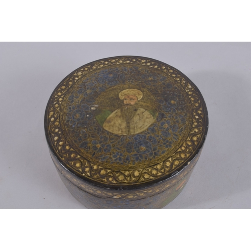 115 - AN UNUSUAL 19TH CENTURY INDIAN KASHMIRI ROUND BOX, depicting Indian rulers and floral decoration, 17... 