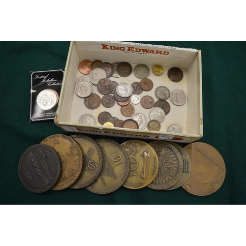 989 - Bronze medallions and coins.