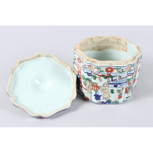 168 - A CHINESE FAMILLE VERTE PORCELAIN BOX AND COVER, the cover painted with flowers, the body with panel... 